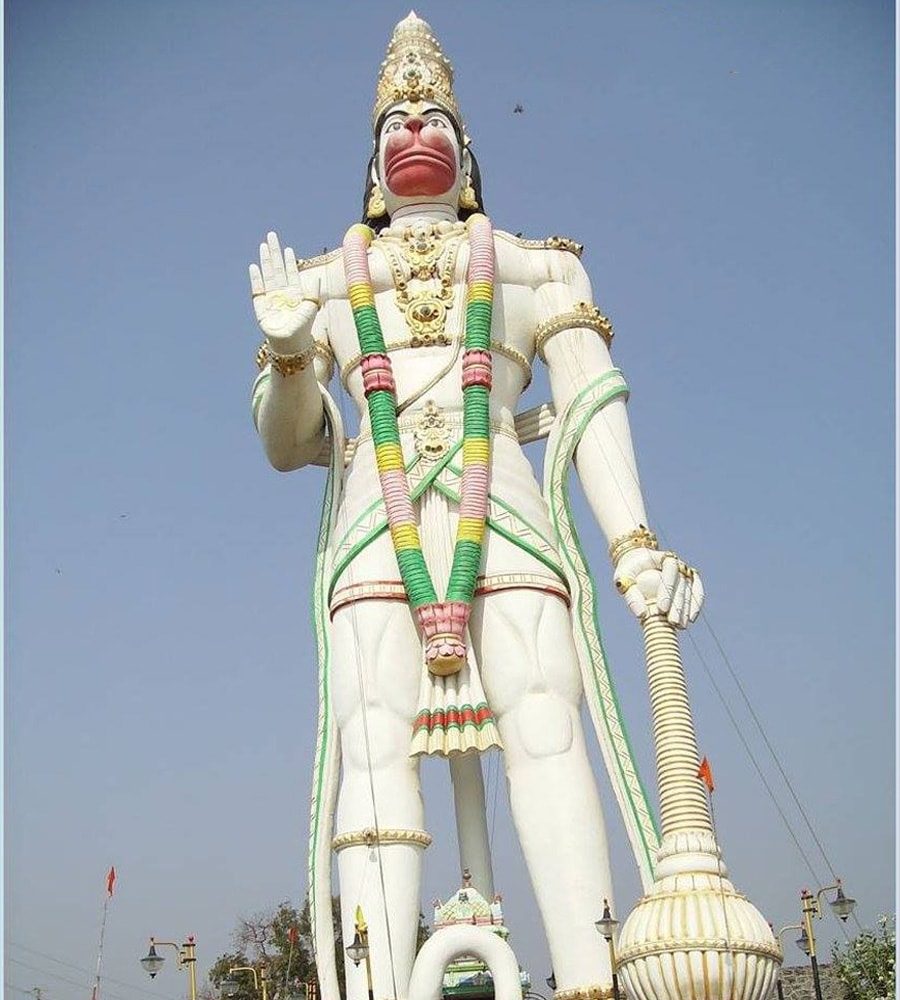 hanuman-statue-at-nandura.jpg