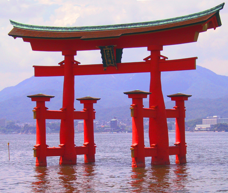 itsukushima_torii_angle.jpg