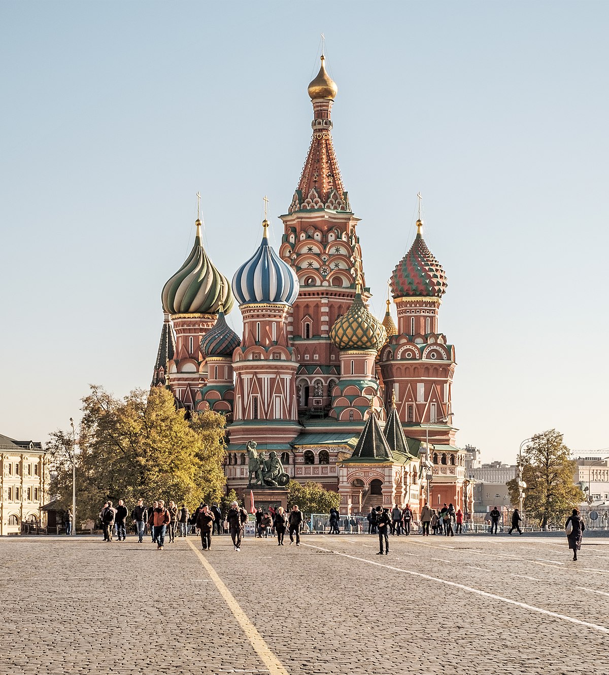 saint_basil_s_cathedral_in_moscow_2.jpg