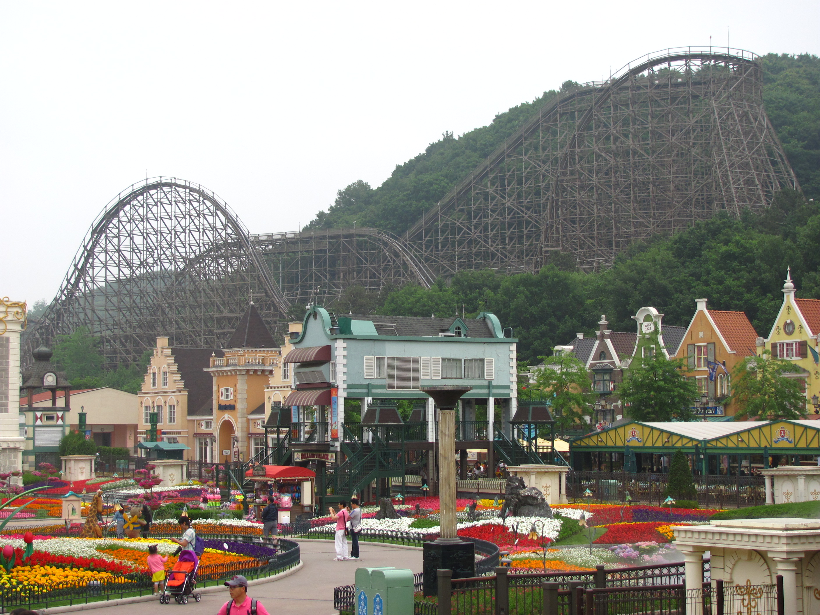 t_express_everland_resort.jpg