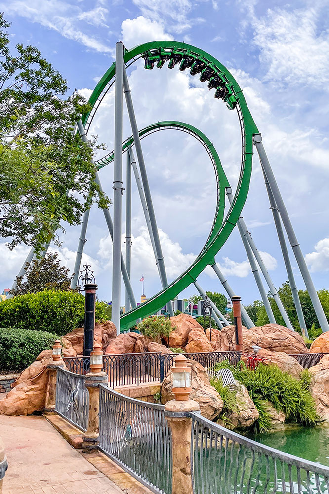 the-incredible-hulk-coaster-universal-orlando-florida.jpg