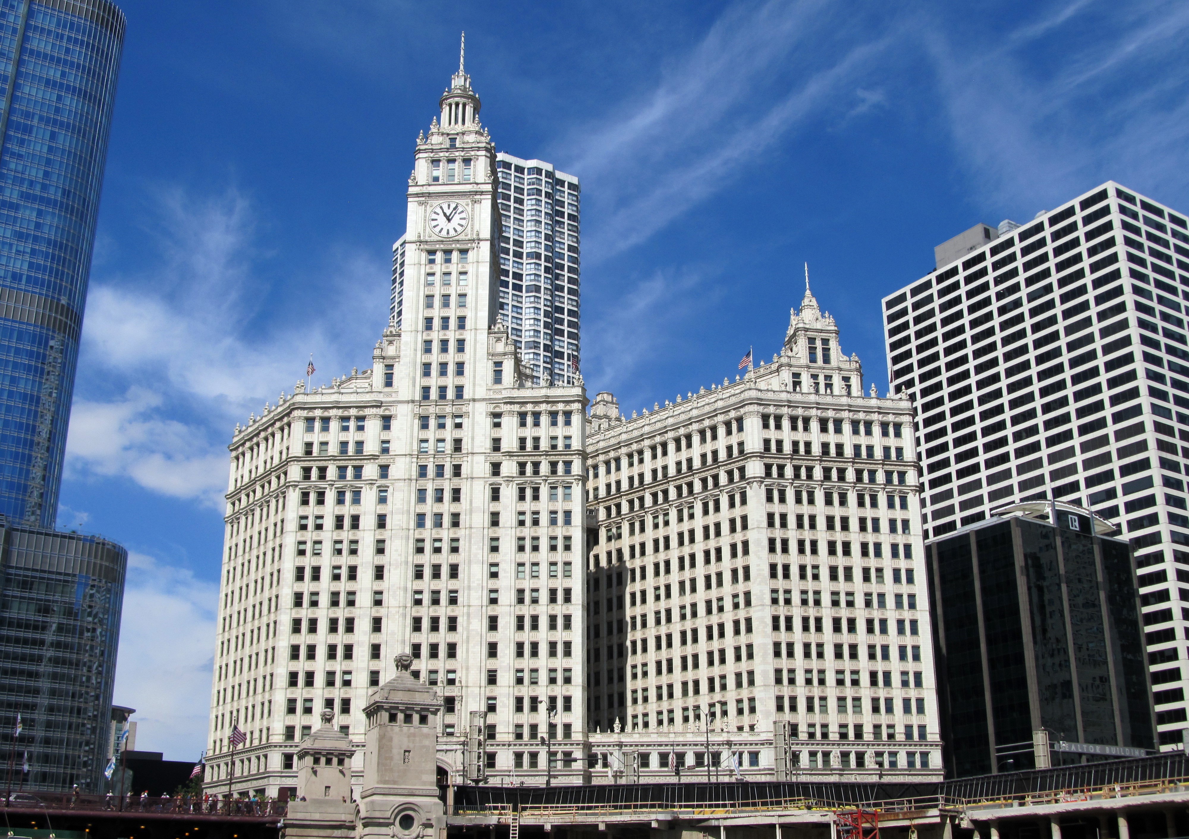 wrigley_building_1_31887261212.jpg