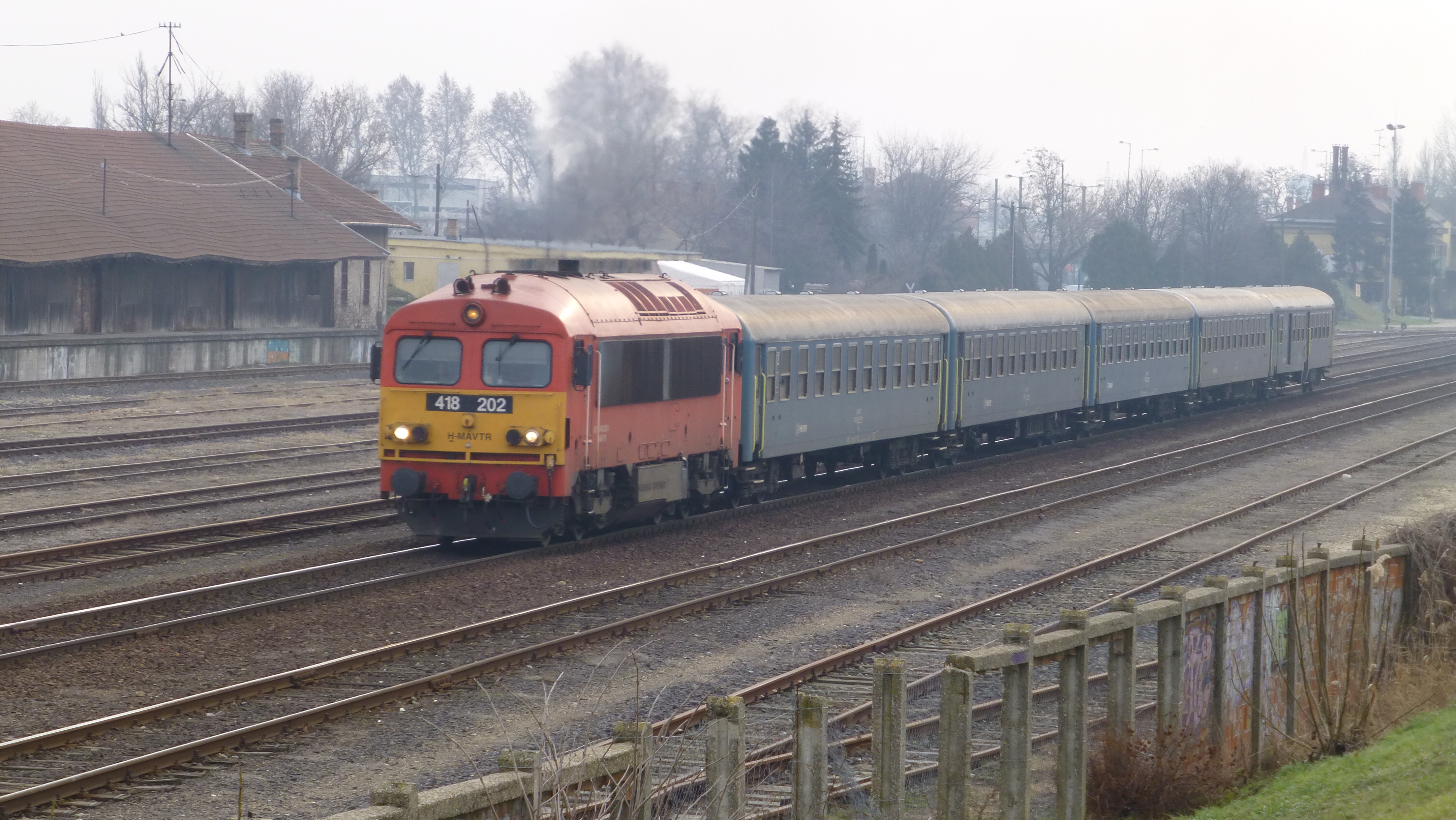 szeged-rokus_mav-start_17704_sz_vonat_2013-01-27.JPG