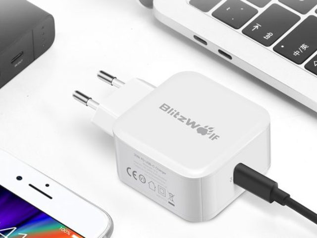 BlitzWolf BW-S10 töltőfej teszt - Küszöbön a jövő technológiája