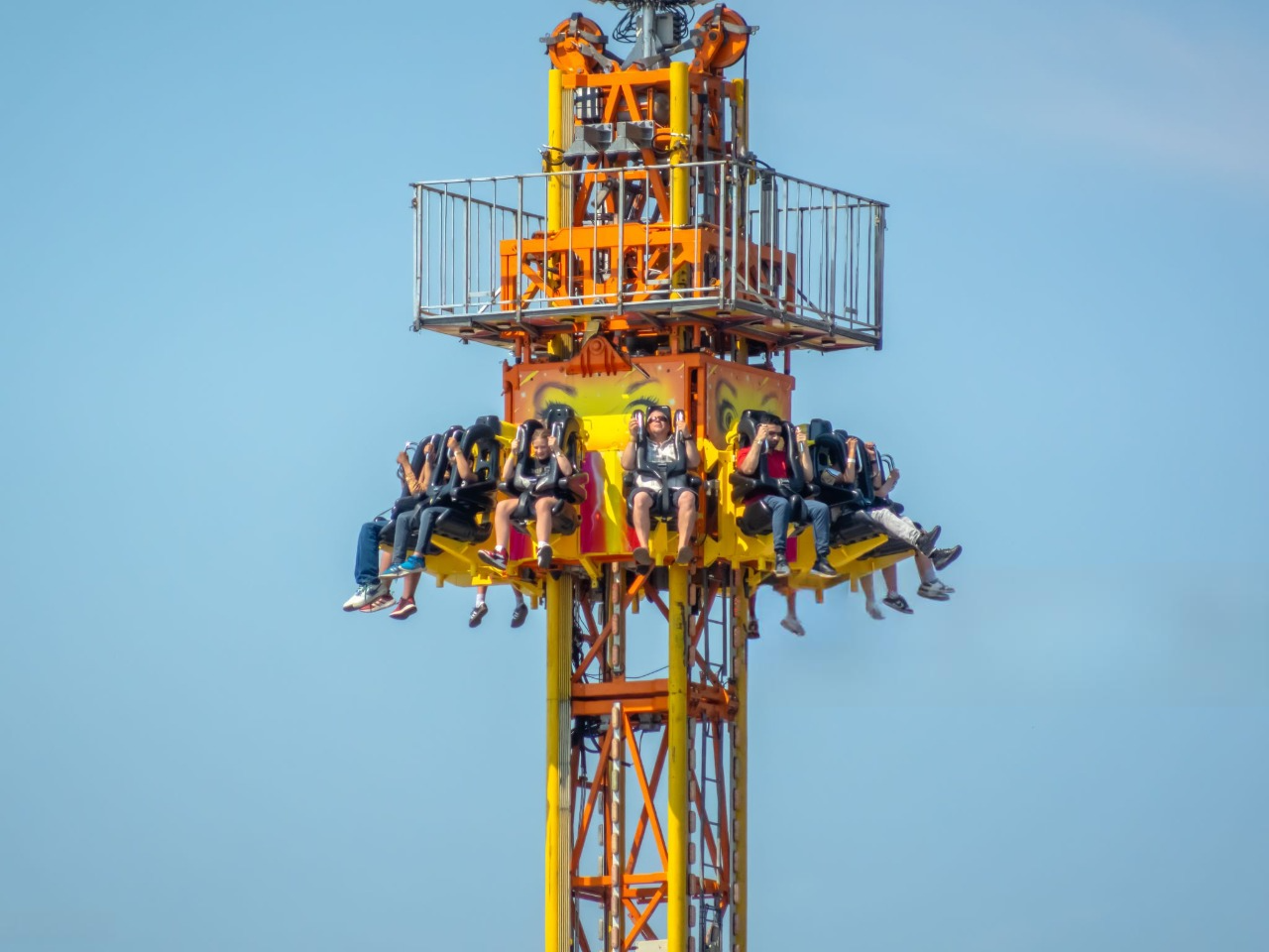 real-time_system_integration_for_high-intensity_rides_like_the_free_fall_tower.png