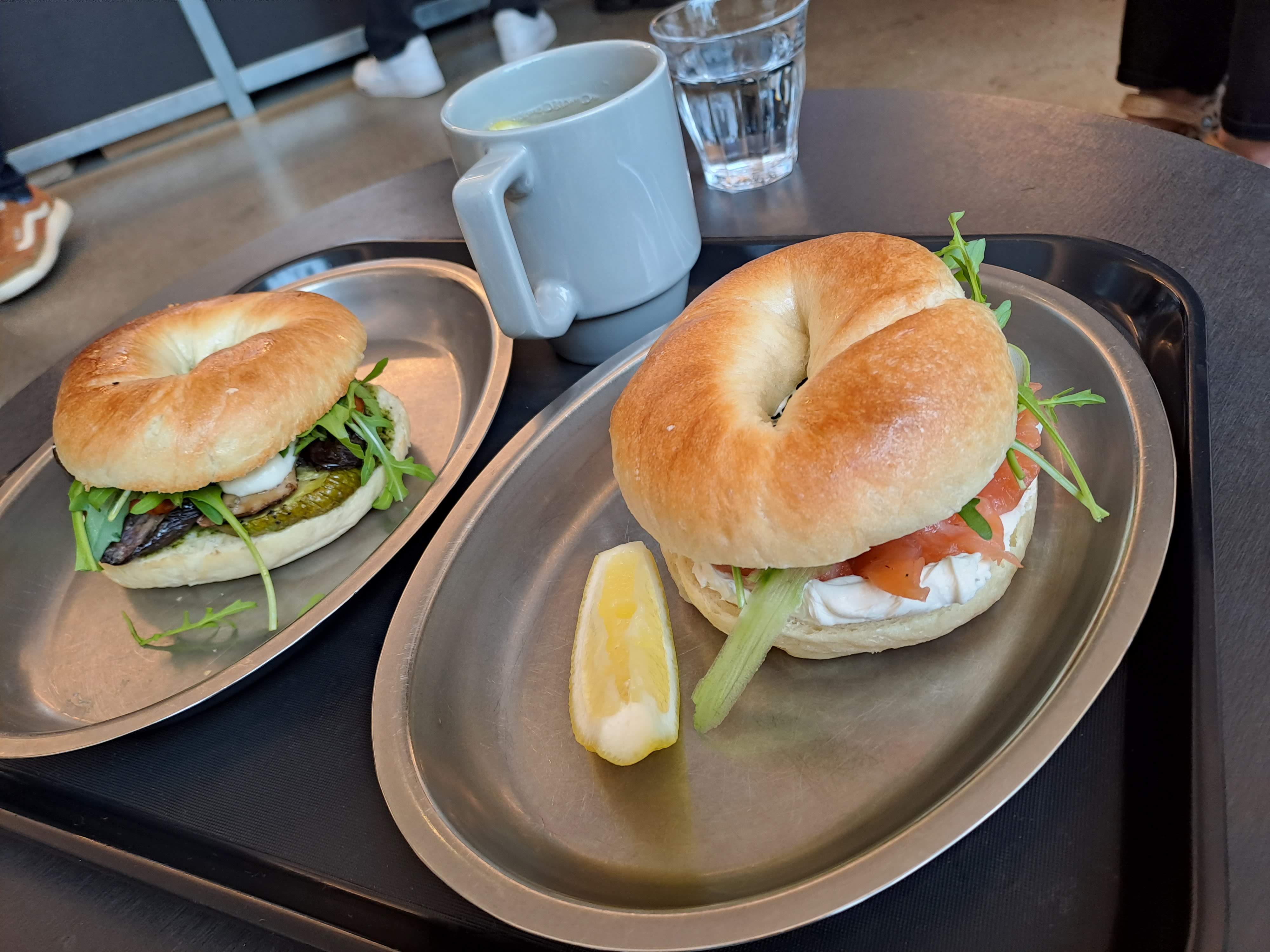 Bagel - a nem igazán létező szendvics és pékáru helyett is jó alternatíva.