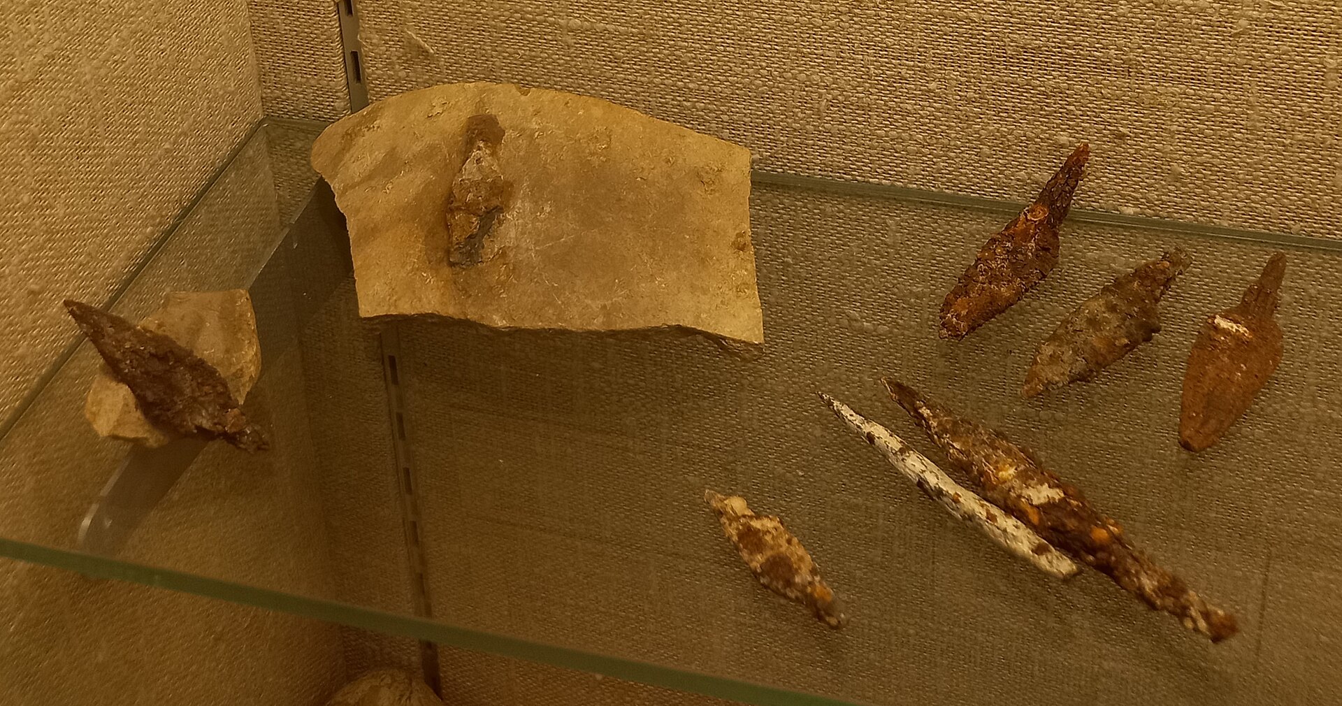 assyrian_arrowheads_lachish_bm.jpg