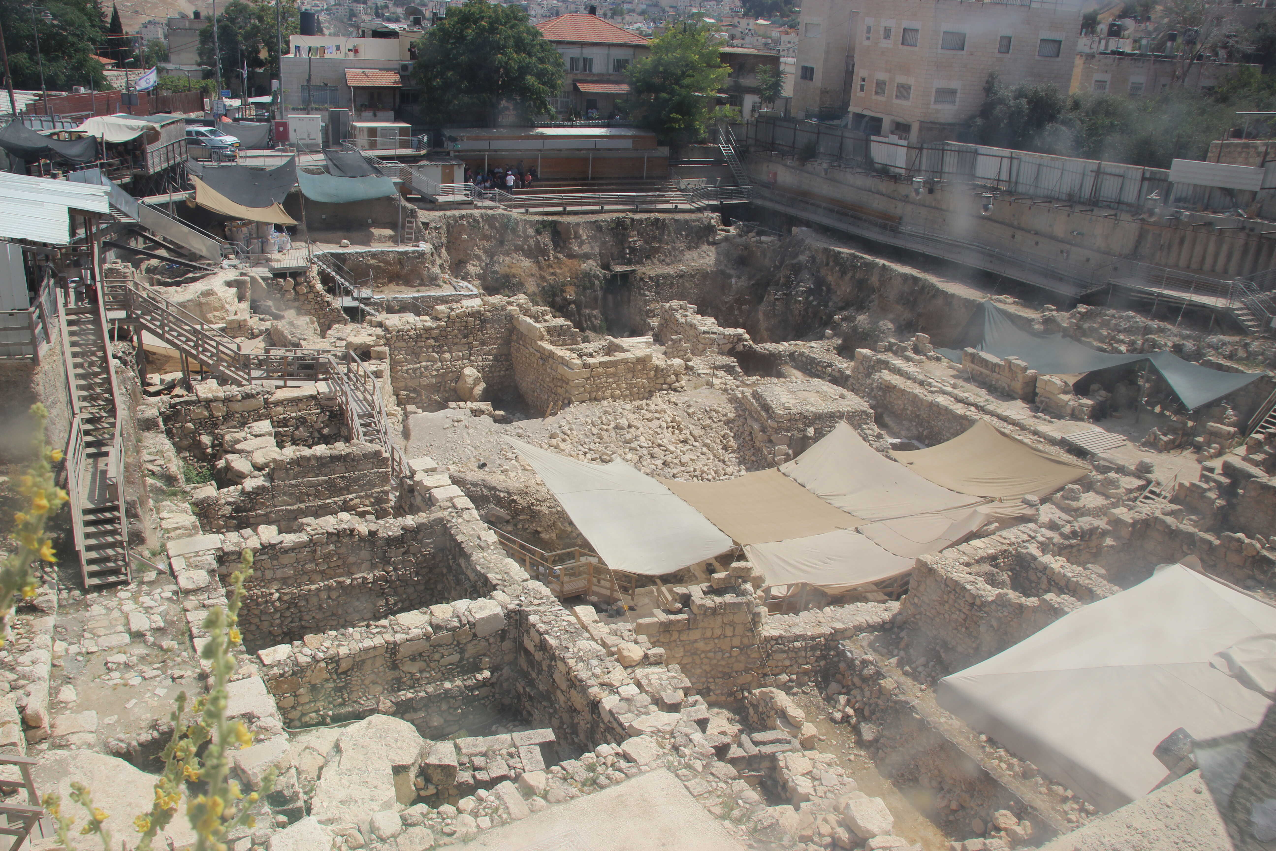 givati_parking_lot_excavations_in_the_city_of_david_in_jerusalem_old_city_28307821157_optimized.jpg