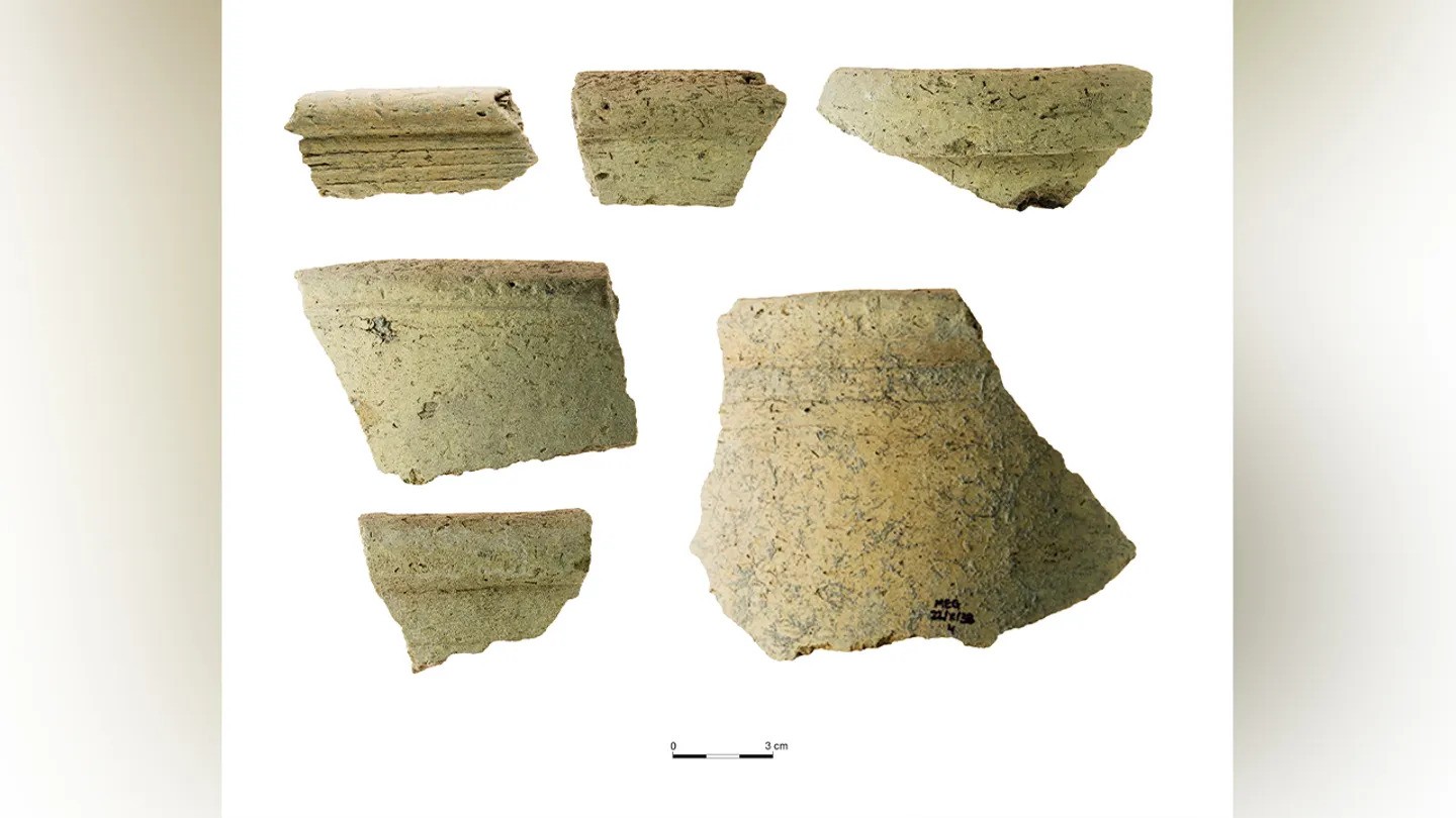 the-egyptian-pottery-ezgif_com-webp-to-jpg-converter.jpg