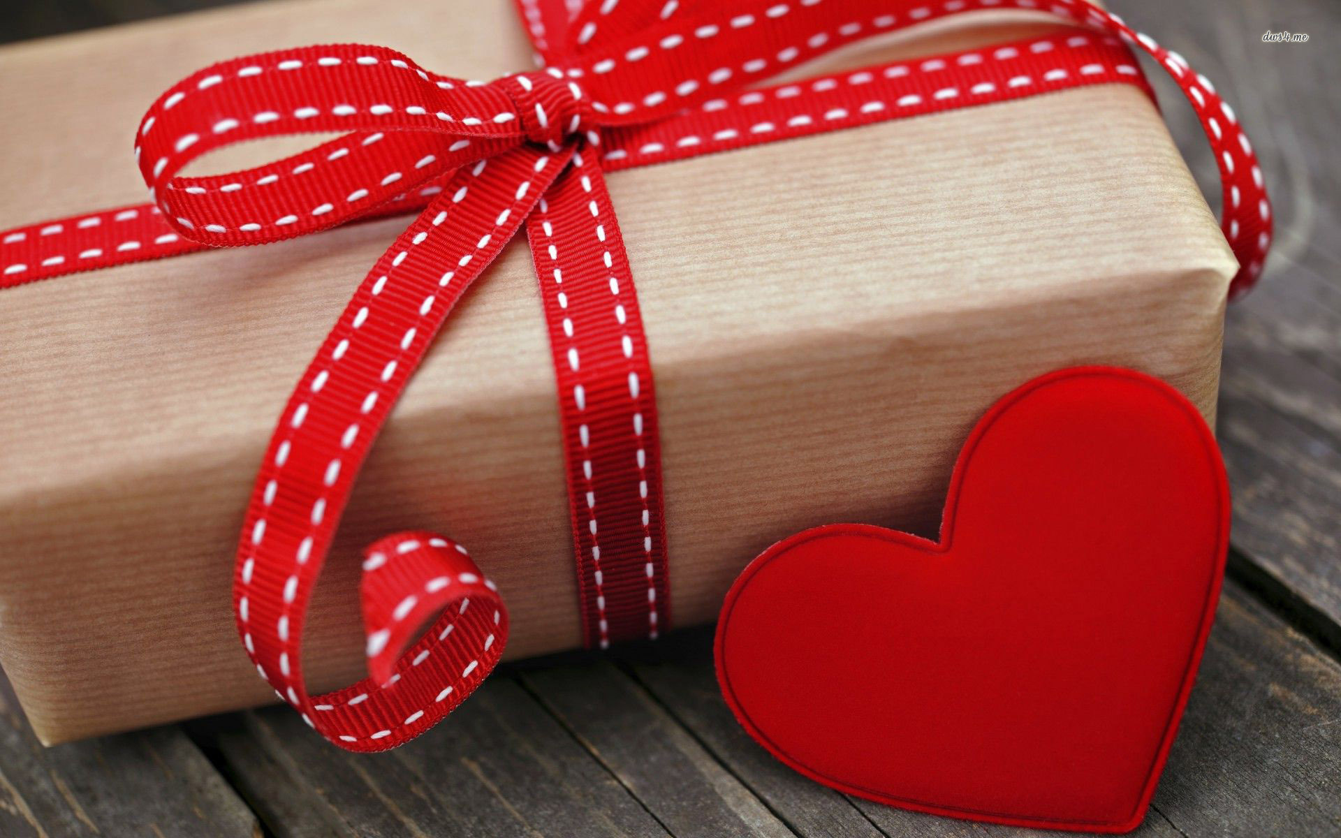 valentines-day-gift-wallpaper-holiday-wallpapers-28930.jpg