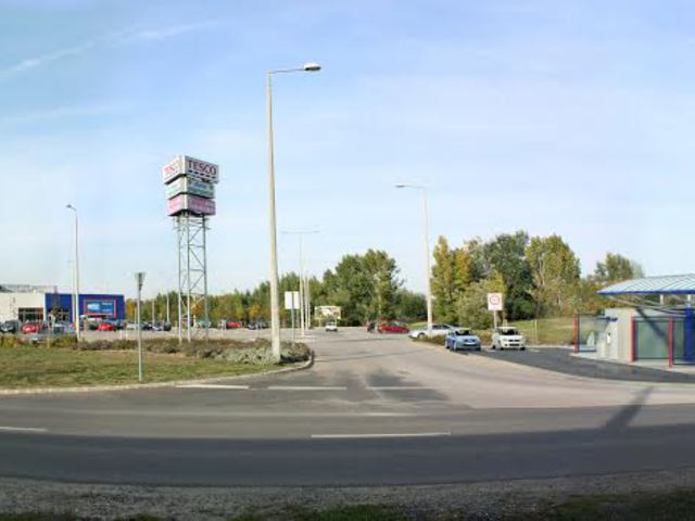 Megnyílt az autómosó a TESCO mellett