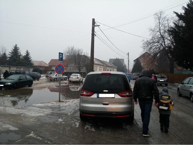 Ír és kérdez az olvasó