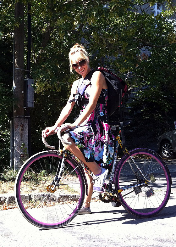 bikegirls chicle chic budapest.jpg