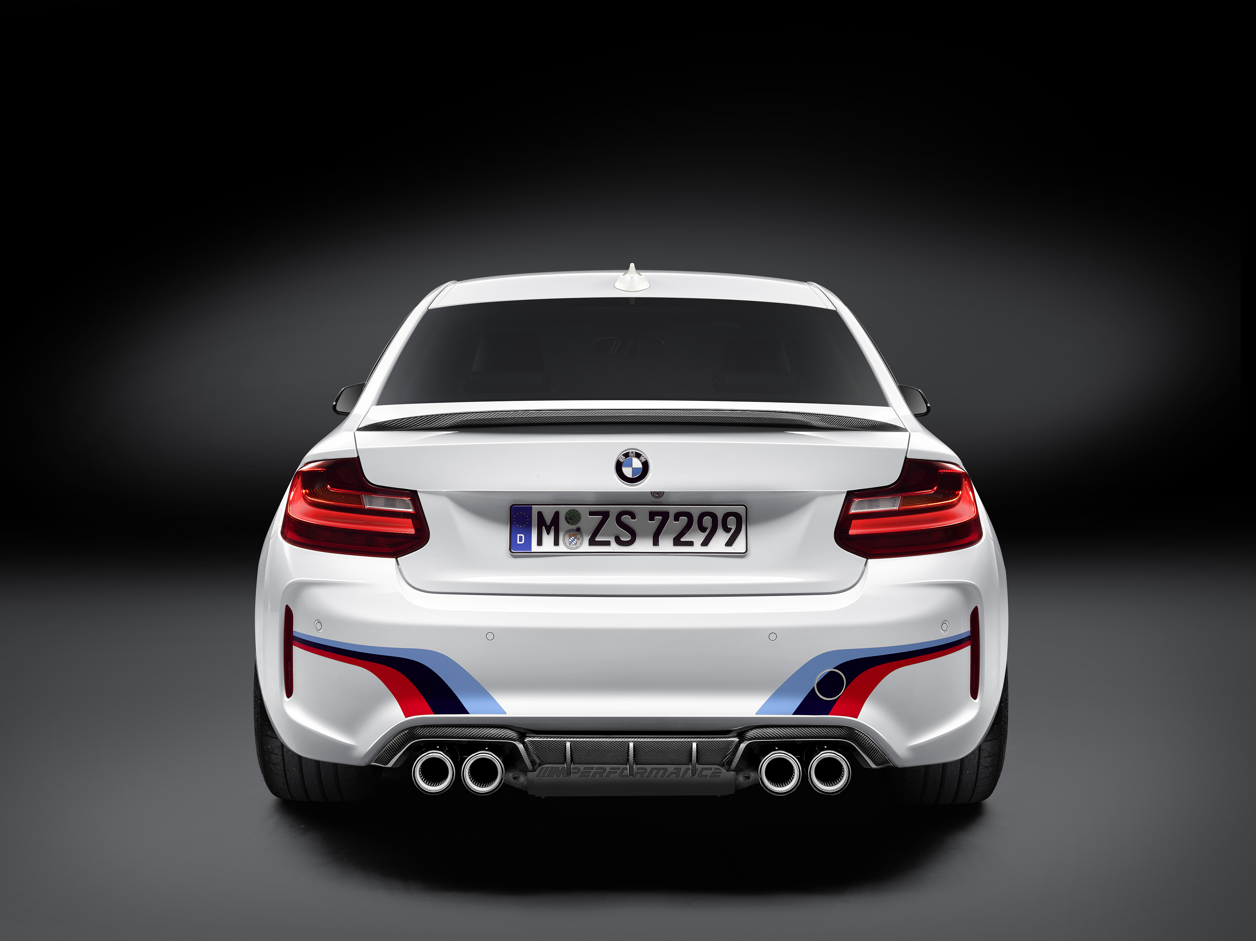 p90207896_highres_the-new-bmw-m2-coupe.jpg