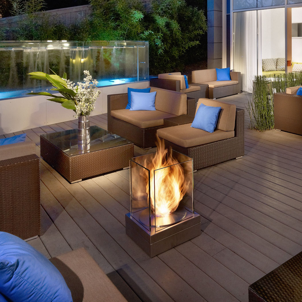 outdoor-patio-fireplaces.jpg