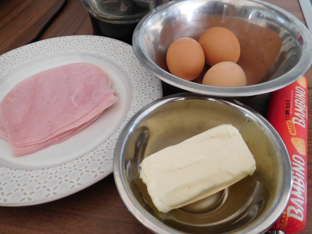 Sonkás-sajtos turmixolt omlett (recept)
