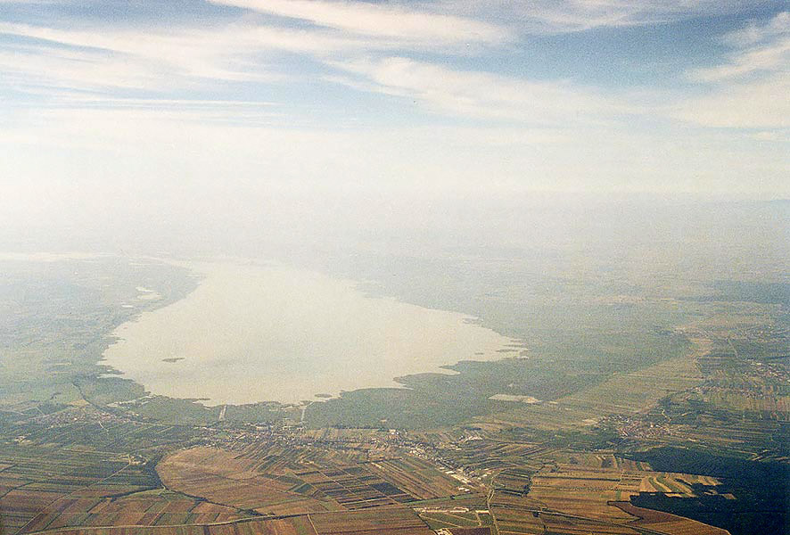 austria_neusiedlersee_flyby.jpg