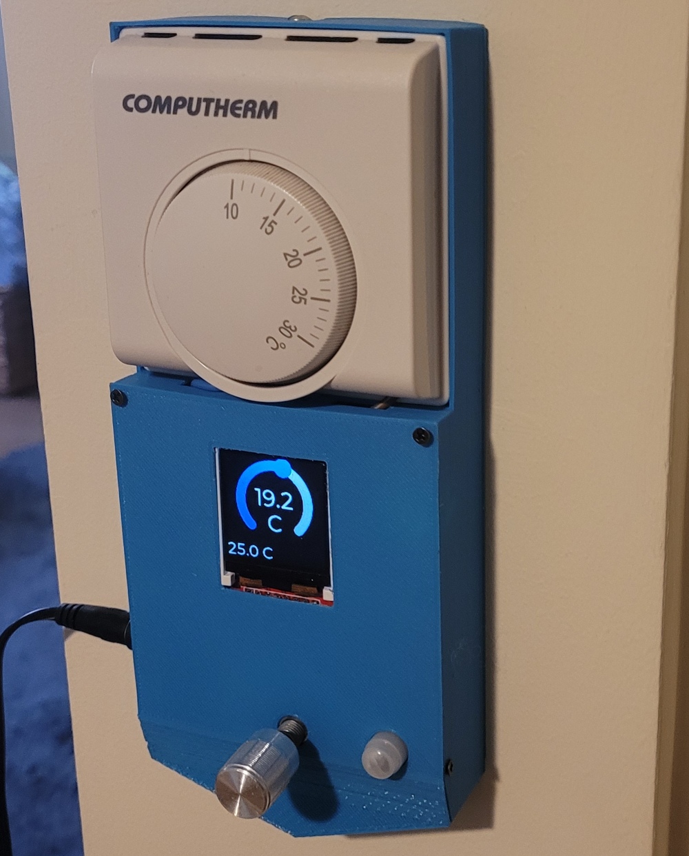 DIY ESP32 kijelzős termosztát Tasmotával