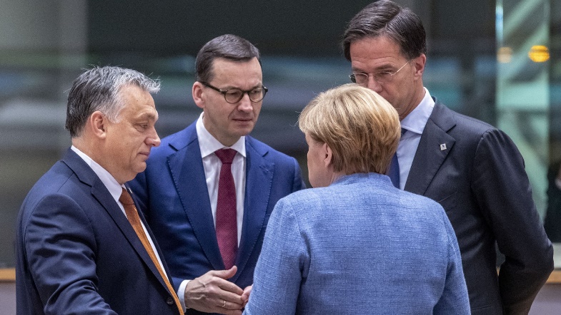 merkel_orban_veto.jpg