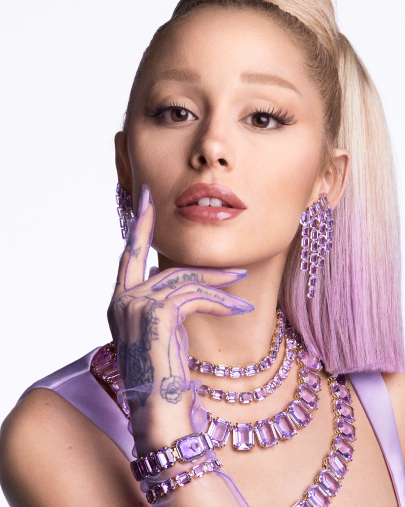ariana_grande_a_swarovski_tavaszi_kampa_nya_ban_tu_ndo_lko_l_blogozinebloghu.jpg
