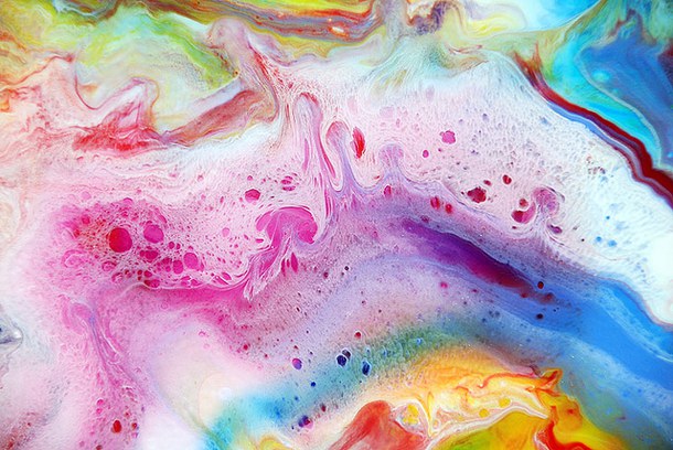 bath-bombs-colors-lush-rainbow-.jpg