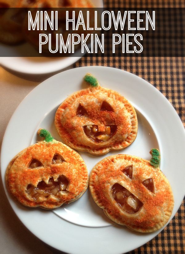 mini-halloween-pumpkin-pies.jpg