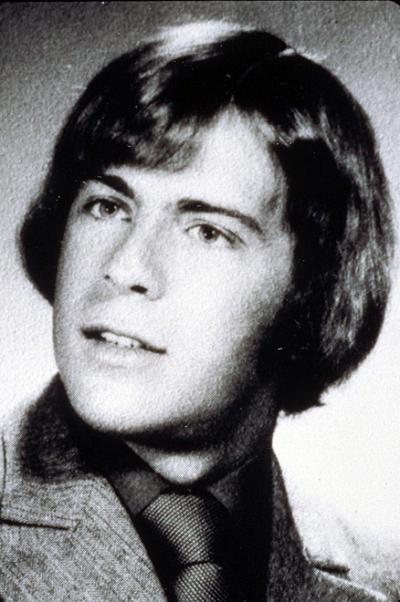 616124-small_young_bruce_willis_super.jpg
