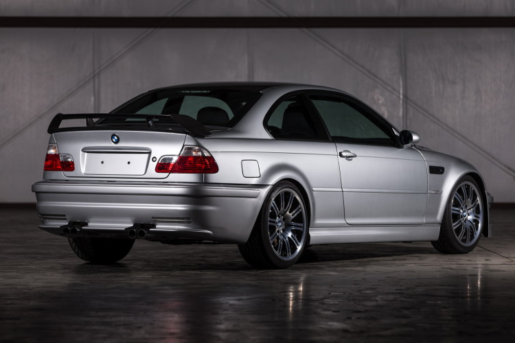 bmw-m3-gtr-road-version-1900x1200-images-10-750x500.jpg