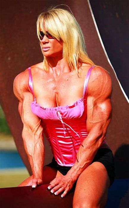 female_bodybuilders_20.jpg