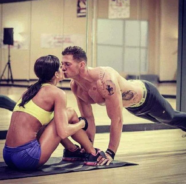 couple_on_fitness_23.jpg