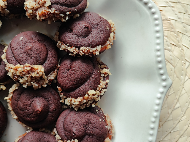 Baracklekvárral töltött csokis whoopie pie