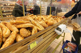 ÉRDEN IS: Így mentik a lejárt pékárut az Aldi, a Lidl és a Tesco üzleteiben