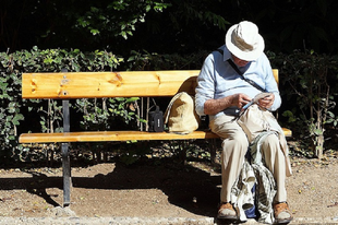 Érden hány nyomorgó nyugdíjas van? Országosan csúcsot döntünk
