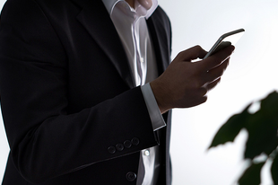 A TELEKOM MEGTAGADTA, HOGY ÁTVIGYE A SZÁMÁT MÁSHOVÁ: 10 milliós bírságot kapott a cég