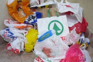Magyarországon 2020-tól a Greenpeace betiltatná a nejlon szatyrokat.