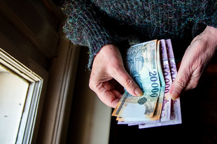 NE SZÁMÍTSON PRÉMIUMRA ÉRDEN SEM: Ha idén ment nyugdíjba, nem jár