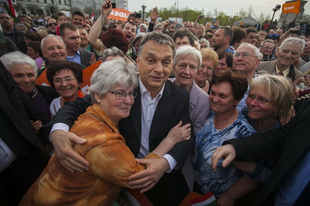 ÉRDI IDŐSEK HIÚ ÁBRÁNDJA: Ha túléled az idei évet, akkor ad a kormány segítséget