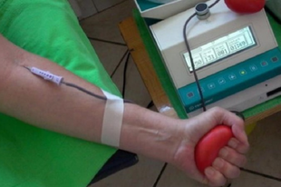 ÉRDIEK, ADJATOK VÉRT! Műtétek maradhatnak el a vérhiány miatt