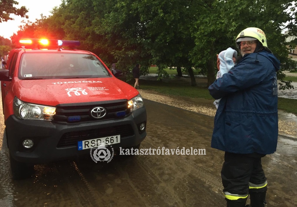 gyerekmentes-tuzoltokerdiek-katasztrofavedelem02.jpg