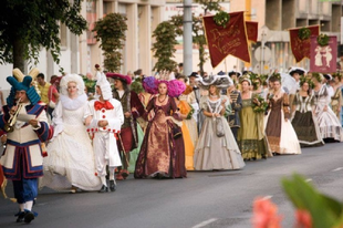 HA SZOMBATON GYŐRBEN KÖZLEKEDIK, ERRE SZÁMÍTSON: Forgalmi változás barokk esküvő miatt