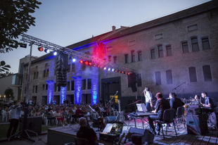 Győrben is bemutatja A sevillai borbélyt a Co-Opera