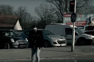 GYŐRBEN IS VANNAK MOBILOZÓ ZOMBIK: Sokkoló videó a rendőrségtől
