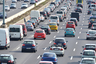 BRUTÁL nehéz ma Győrnél közlekedni az M1-esen