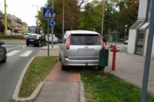 Totál-brutál parkolás Győrben