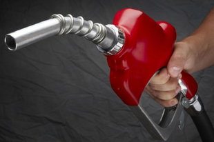 Jó hír a győri autósoknak: megint olcsóbb az üzemanyag, és ez még nem a vége