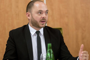 KIHÁTRÁL JOBBIK A GYŐRI ELLENZÉKI ÖSSZEFOGÁSBÓL: Hát nem furcsa, hogy pont most?