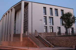 NAGYON KEMÉNY KIÁLLÁS A GYŐRI BÍRÁKTÓL! A többség nem támogatja a bábfigurát