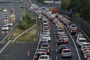 SOKKOLÓ HÍREK AZ M1-ESRŐL A GYŐRIEKNEK IS Ezt mérlegeld, ha útnak indulsz