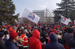 EZ MÁR FÁJNI FOG: Leállt a termelés az Audi ingolstadti üzemében a győri sztrájk miatt