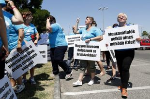 Bezárnak az iskolakezdés előtt? Győrben is sztrájk jöhet a Tesco-nál